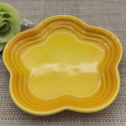 Small Ceramics Dish in Elegant Plums Blossoms Styles Multiple Color Appetizer Plates Perfect for Kitchen Dining Setting Flower Dish